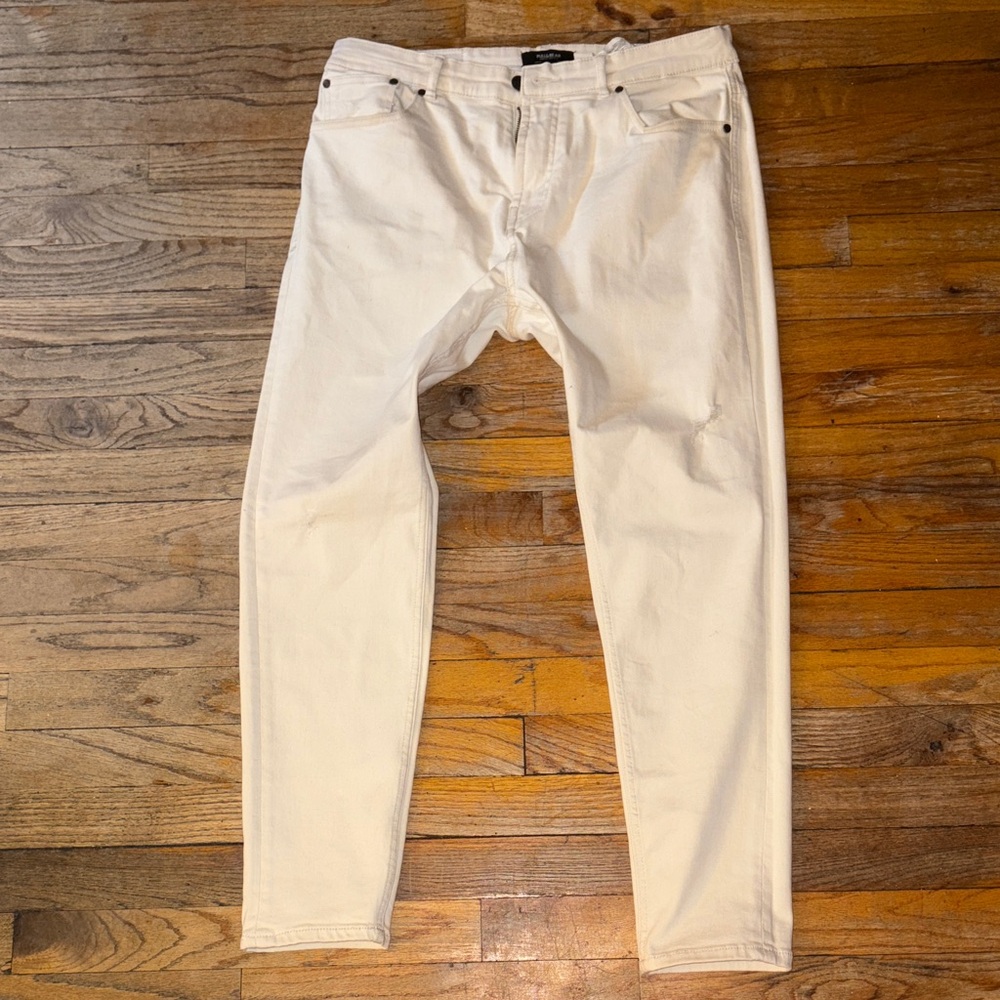 ASOS X Pull&Bear carrot fit off-white Jeans